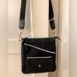 Sondra Roberts Crossbody bag